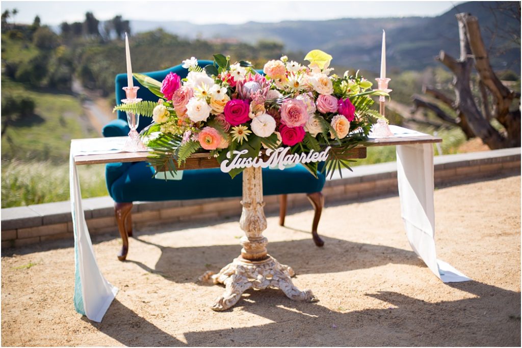 Emerald Peak sweetheart table