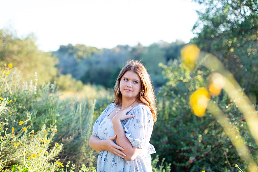 Senior Girls Session | Spring Wildflowers | Photography by Aubrey Rae