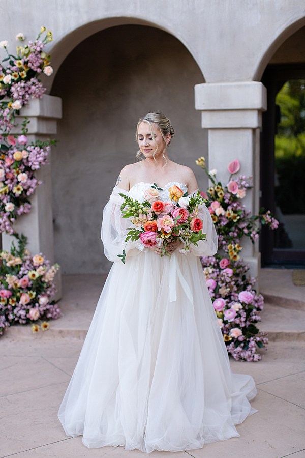 bride holding southern charm bouquet wedding inspiration | AubreyRae