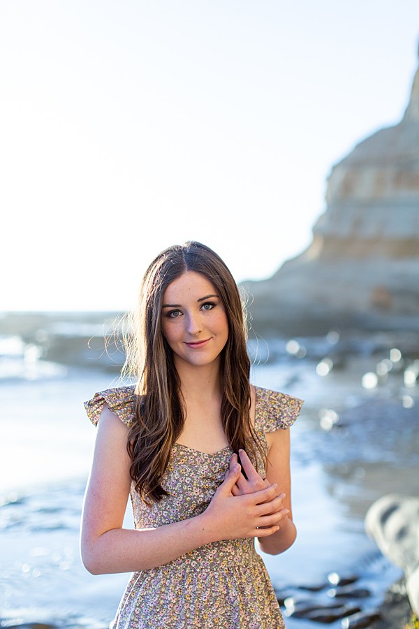 Torrey Pines State Beach | Aubrey Rae | senior girl sunset photos by cliff