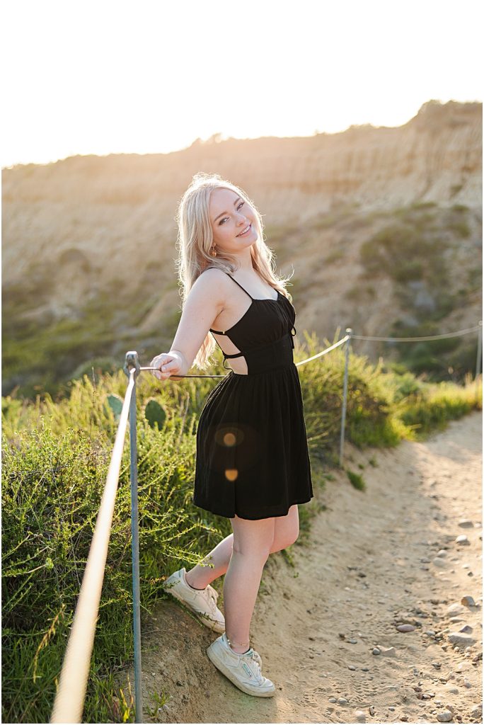 Senior-Session-in-San-Diego-Sunset-Vibes-at-Torrey-Pines