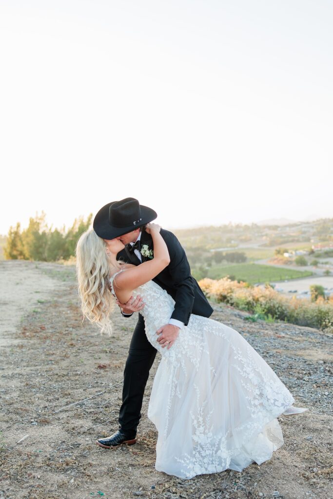 bride and groom couple photos sunset golden hour photos and mount palomar
